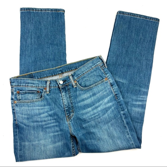 Levi’s 514 Relaxed Fit Straight Leg faded medium wash jeans size 34 - Picture 1 of 6